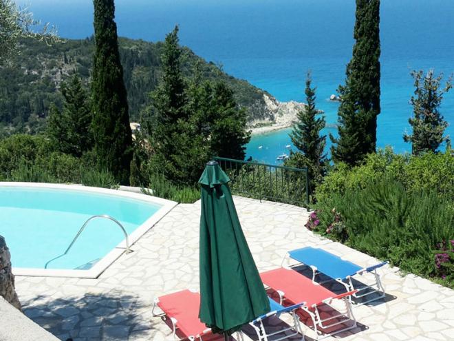 Lefkas-Pefkoulia-villas-A01